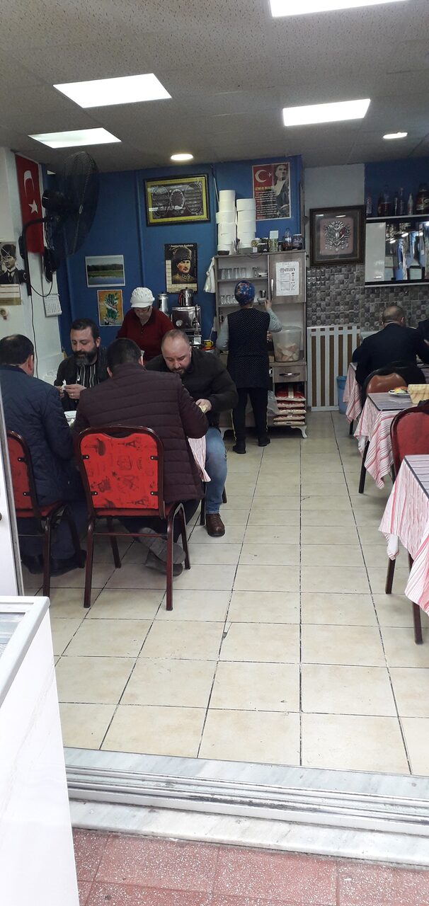 Geniş iç salon ve misafirler